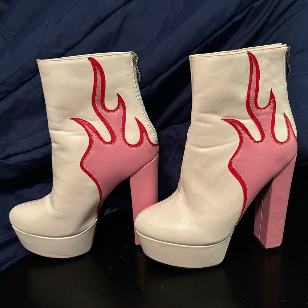 Women’s 70S Punk Rock Disco Platform Boots size 38 by SHE&IN